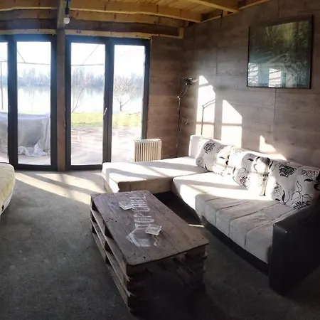 Апартаменты Chill Party Kucice Белград